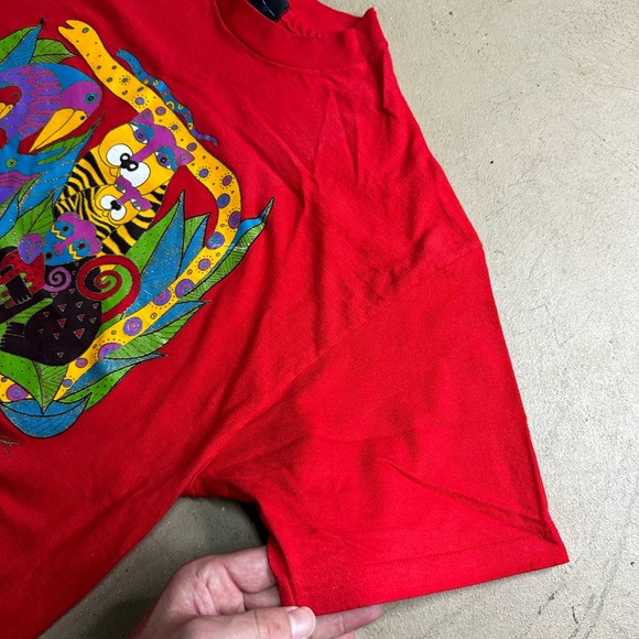 Vintage 90s Laurel Burch ‘Animalia’ Graphic Shirt - Single Stitch - Picture 4 of 5